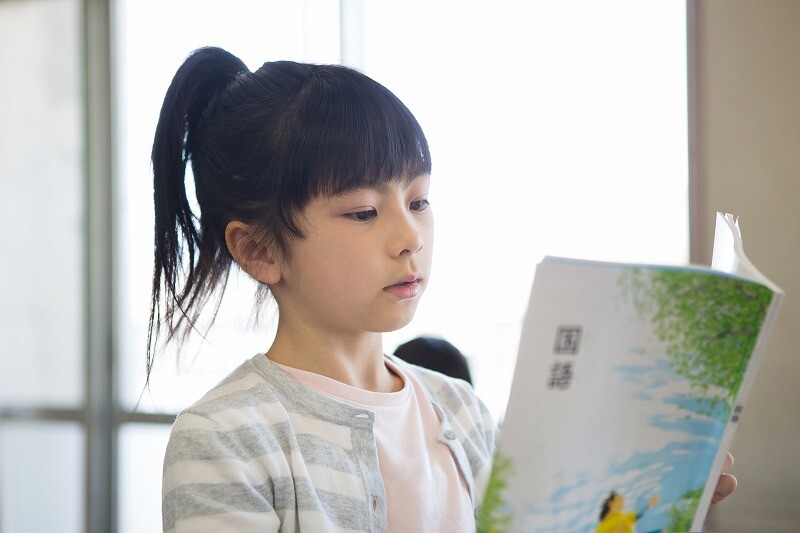 すべての教科の基礎「国語」は必須カリキュラム